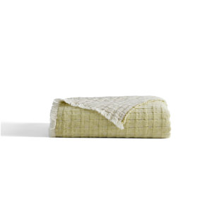 Devon Throw