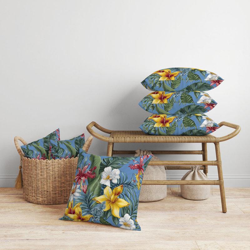 Coussin Rainforest Reverie, H 26 po x l 26 po, Bleu / floral multi