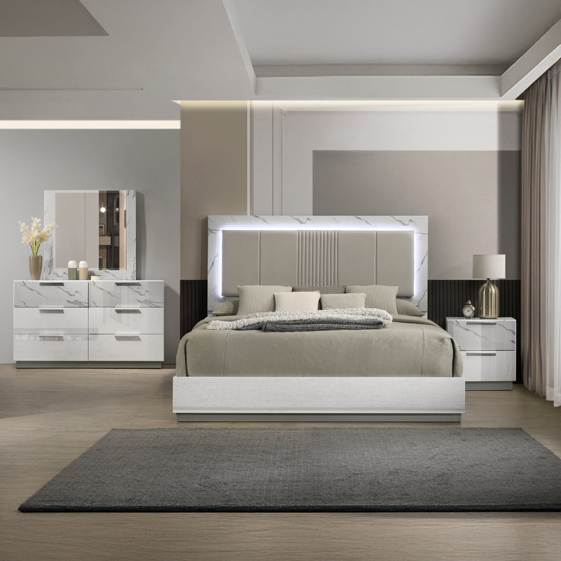 Woodbridge 4PC Bedroom Set White, Queen
