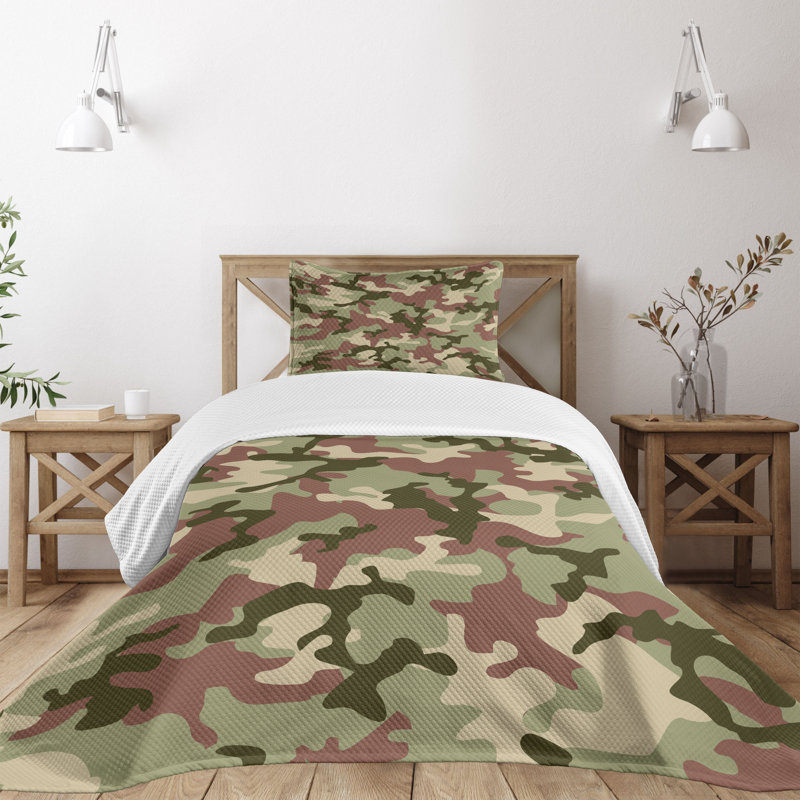 Twin White Quilted Camo Bedspread Set with Pillow Sham