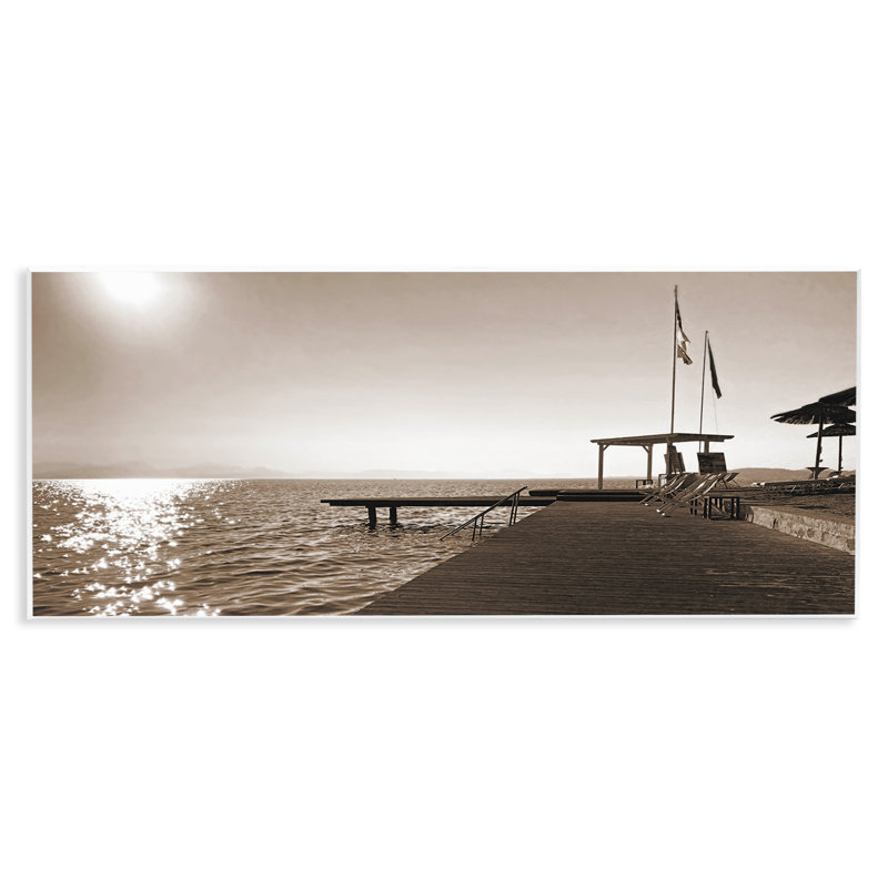 «On Deck Summer Scene» par Noah Bay