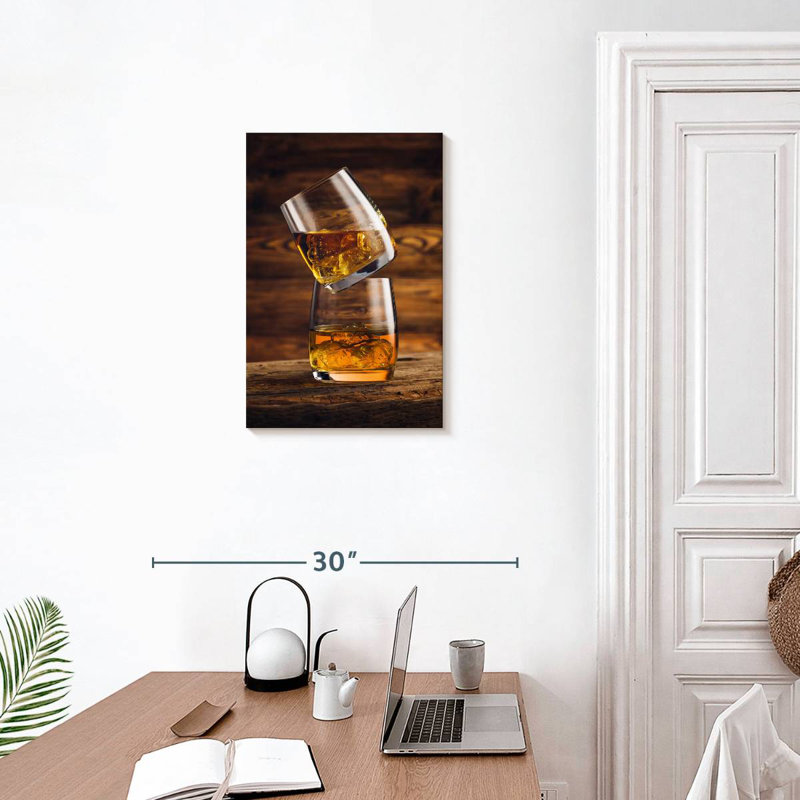 Yarlin whisky sur whisky, H 24 po x l 16 po