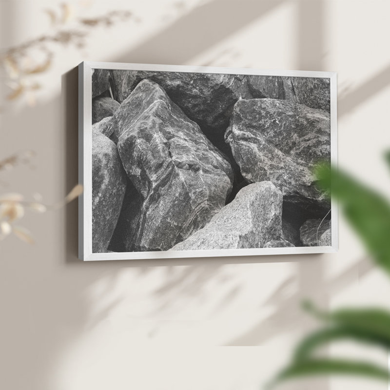 Found Textures VII - Reproduction encadrée - Restickable, H 8 po x l 10 po, Blanc