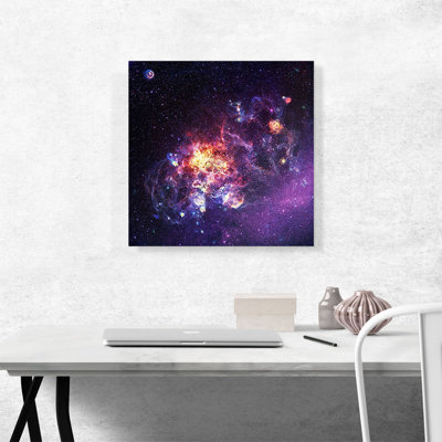 " Tarantula Nebula Hubble Telescope NASA Photograph "