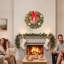 Couronne de Noël artificielle givrée pré-éclairée-133332516