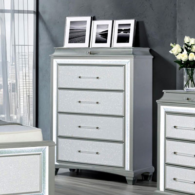 Glamour Style 1pc Chest