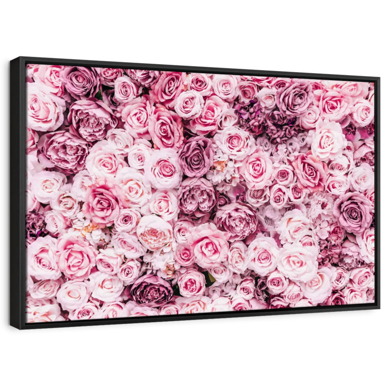 Floral et botanique «Bed of Pink Roses Wall Art», H 27 po x l 40 po
