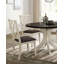 Ensemble de 2 chaises en bois massif blanc antique à dossier unique