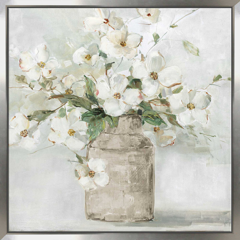 «Spring Cottage Blooms I» par Sally Swatland - Peinture, L 21,5 po x H 21,5 po, Argenté célèbre