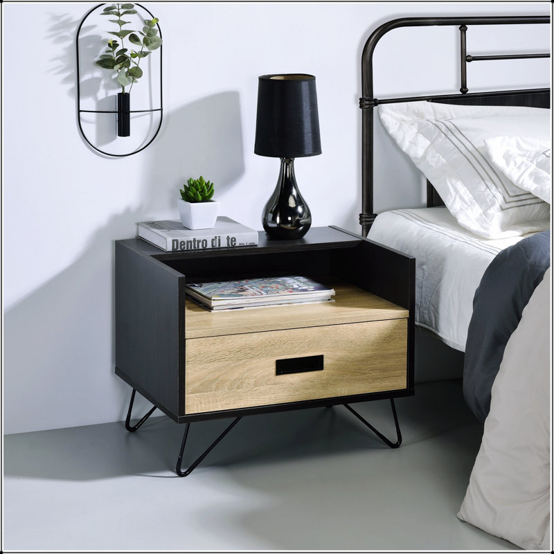 Élégante table de chevet en chêne et noire avec tiroir spacieux et tablette ouverte pour les chambres modernes