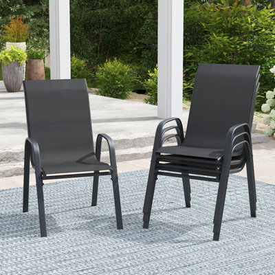 Chaises de patio empilables