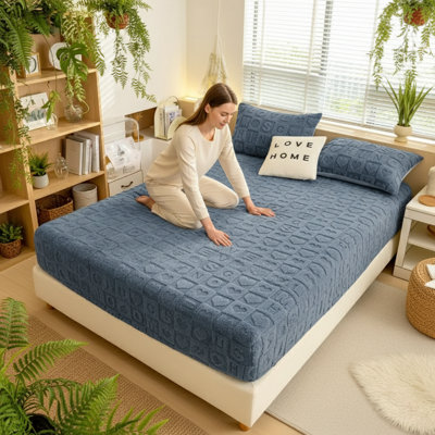 Heart Letter Print Fitted Sheet, Soft Breathable Deep Pocket Mattress Cover, Elastic Bed Sheet for Bedroom, Dorm & Guest Room, Blue,59.84x79.92 in
