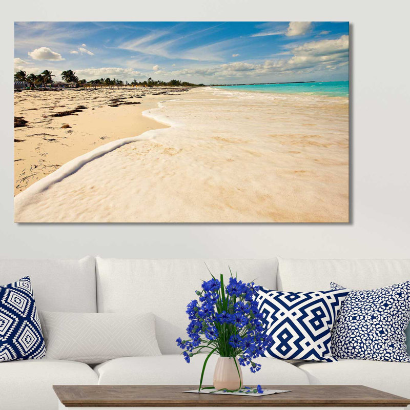 «Walking At High Tide», reproduction de photo, H 28 po x l 48 po x P 1,5 po, Toile tendue