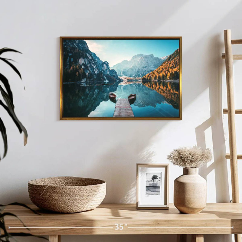 Jetée du lac Braies, 19 po x 13 po, Cadre flottant doré
