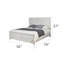 Lit double contemporain gris avec des rails élégants et une tête de lit d'aspect moderne confortable pour la chambre à coucher