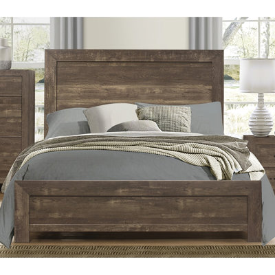 Grand lit rustique au fini brun rustique avec tête de lit et rails pour l'intérieur de la chambre à coucher