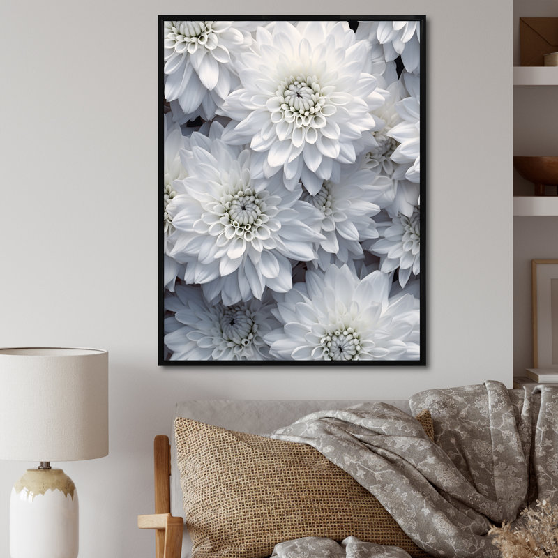 Collage blanc pur - Chrysanthèmes, impressions sur toile, H 40 po x l 30 po x P 1,5 po, Cadre flottant noir