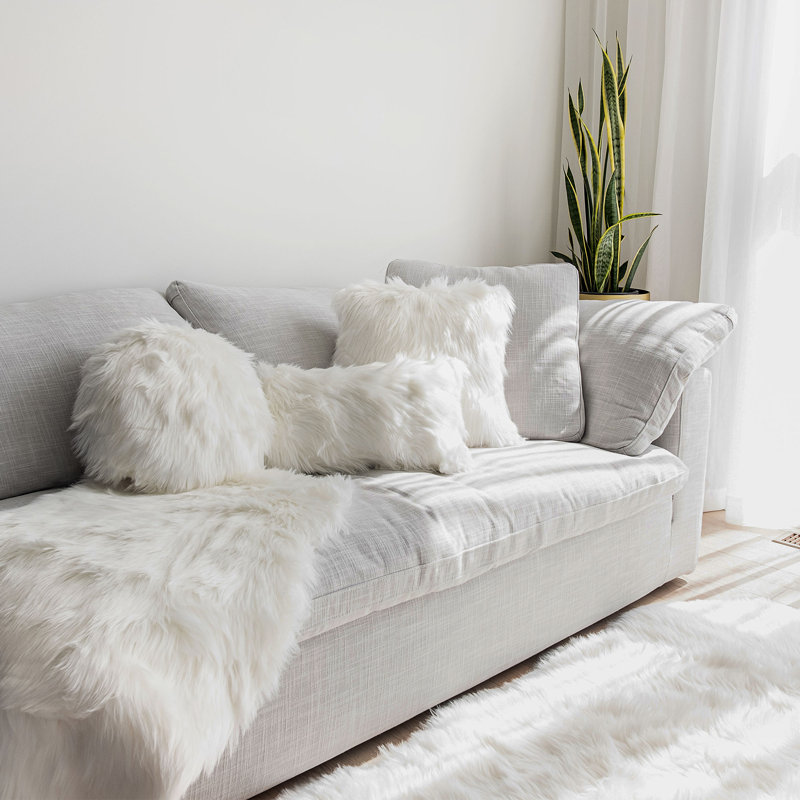 Edinburgh Faux Fur Pillow Cover & Insert, White