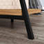 Bureau d'ordinateur moderne avec huche, finition brune