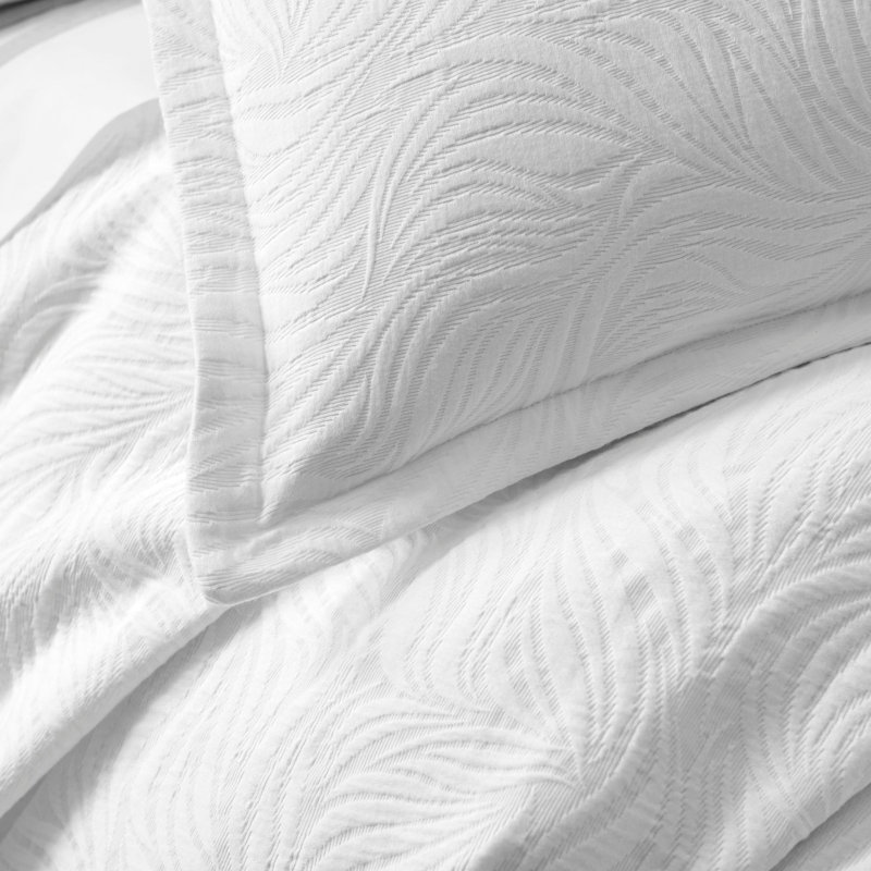 Caribbean Matelassé Pillow Cotton, Rectangular 20" H x 26" W, Natural