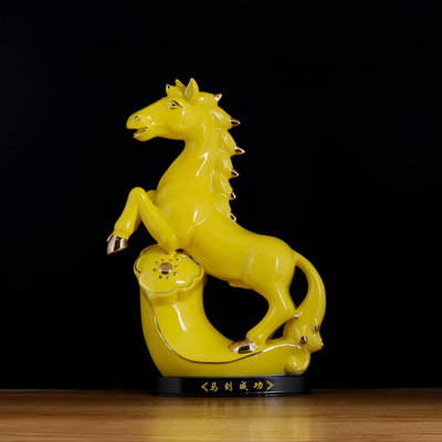 High-End Ceramic Horse Decor – Meticulously Crafted Art Piece