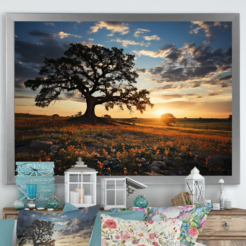 «Orange Bonnets Field With Sunset», reproduction sur toile, H 16 po x l 32 po x P 1 po, Argent