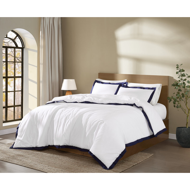 Brooklyn Loom Cotton Face Hotel Border Comforter Set, White/Navy, Queen Comforter + 2 Standard Shams