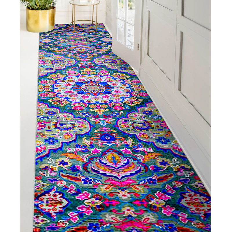 Wool Floral Area Rug, Runner 2'6" x 6'