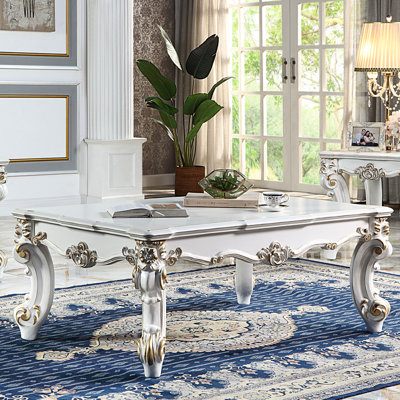 Table basse antique en perle avec pieds décoratifs décoratifs décoratifs
