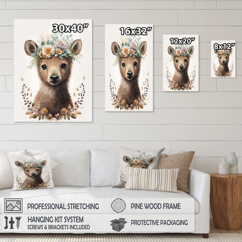 Mignon bébé ours avec couronne florale I - animaux, art mural sur toile, L 16 po x H 32 po, Toile tendue