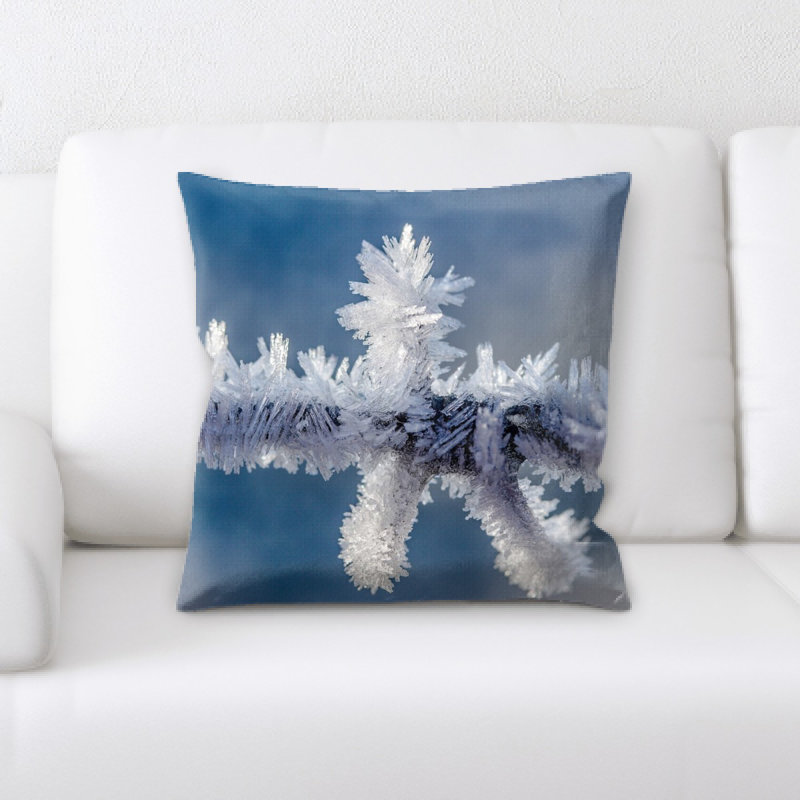 Eiskristalle Throw Pillow