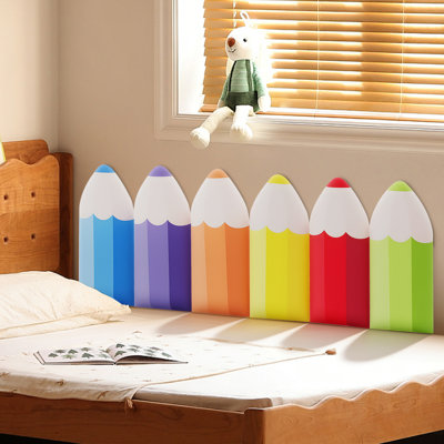 3D Pencil-Shaped Wall Panels