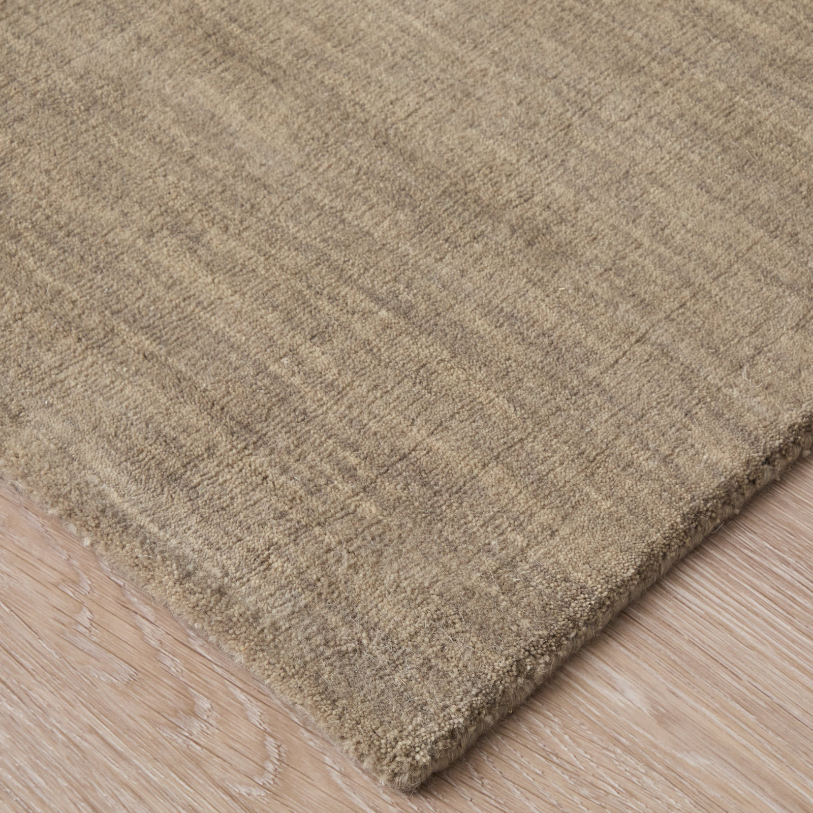 Kaden Warm Gray Hand-Woven Wool Rug, Rectangle 3'6" x 5'6"