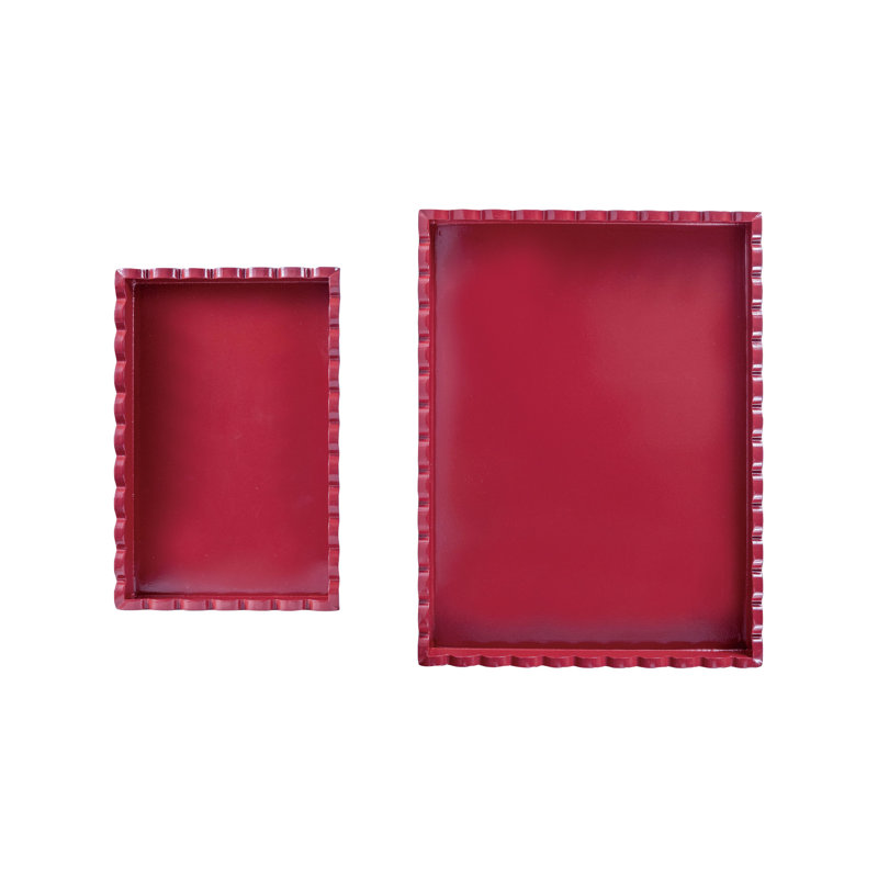 Plateaux en bois aggloméré laqué rouge festonné