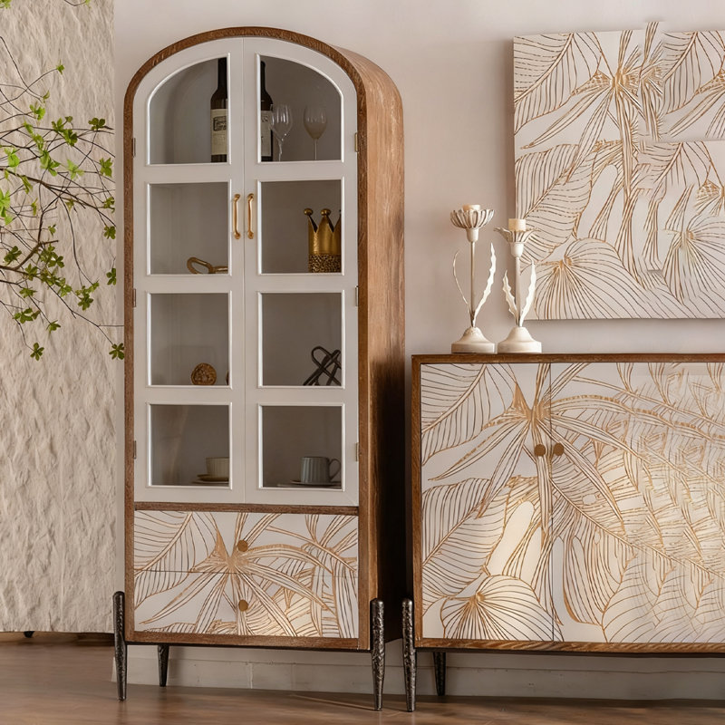 Blanc + brun bois massif + fer + vitrines