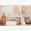 Lit superposé double au-dessus d'une chambre double avec échelles, glissières et rangement, maisonnette pour chambre d'enfant, blanc-133491275