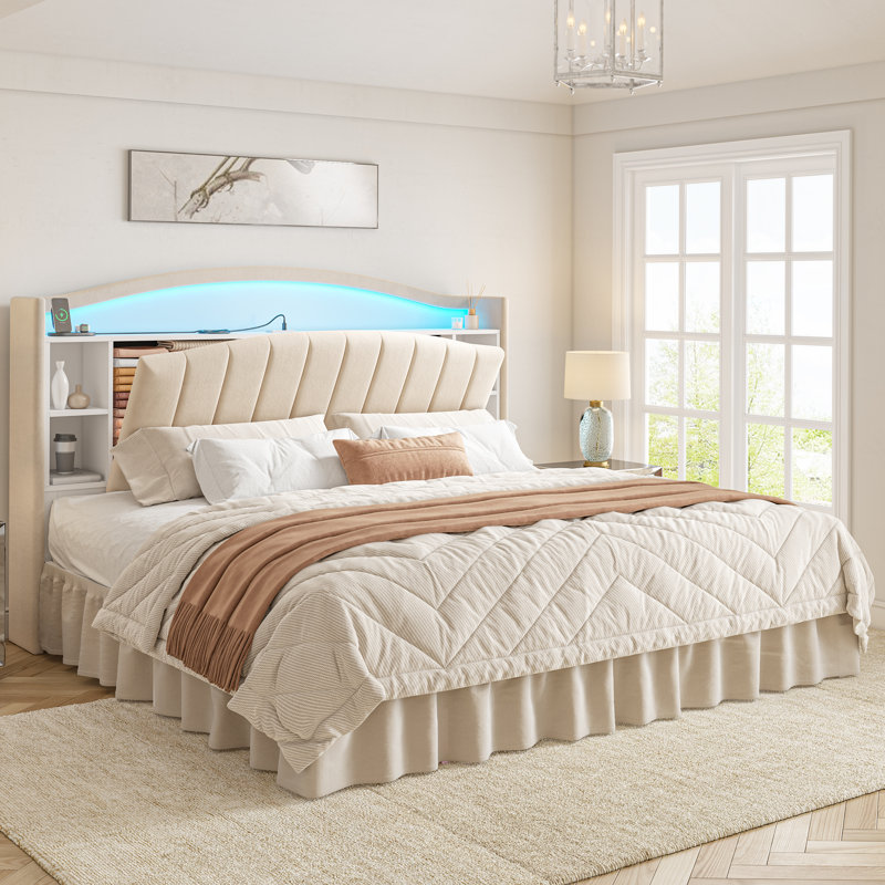 Structure de lit en velours avec tête de lit rabattable, jupe de lit assortie, lumières DEL et station de charge pour la chambre à coucher