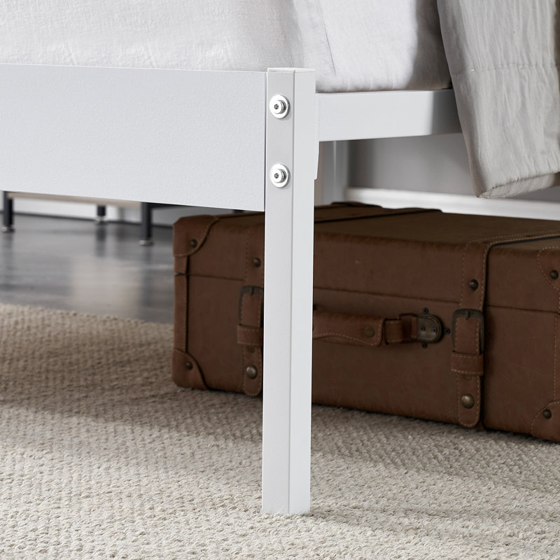 Base de lit plateforme en métal robuste avec tête de lit, rangement sous le lit de 12,6 po, support de lattes en métal robuste, sans sommier tapissier, blanc