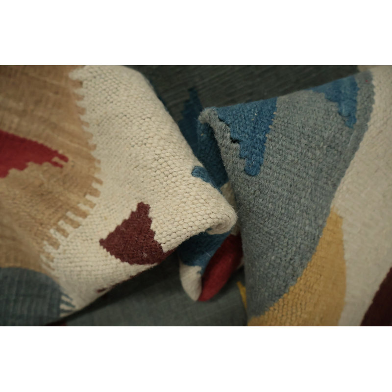Tapis vibrant Kilim 8 x 10 avec motifs géométriques