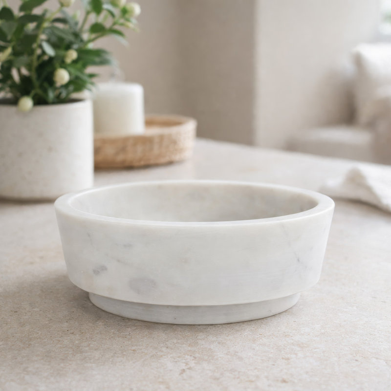 Bol décoratif décoratif avec rebords surélevés, rond de 7 pouces, marbre blanc
