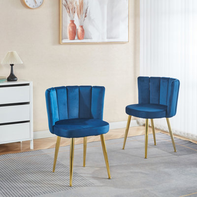 Chaise de salle à manger moderne bleue (ensemble de 2) avec pieds en tube de fer de couleur dorée, velours et dossier confortable, convient à la salle à manger, au salon, au café, à la structure simple.