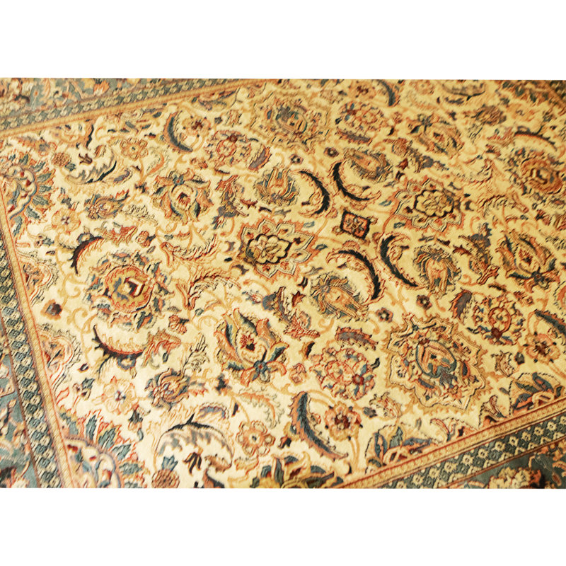 High-Quality Hand-Knotted Cream And Green Area Rug