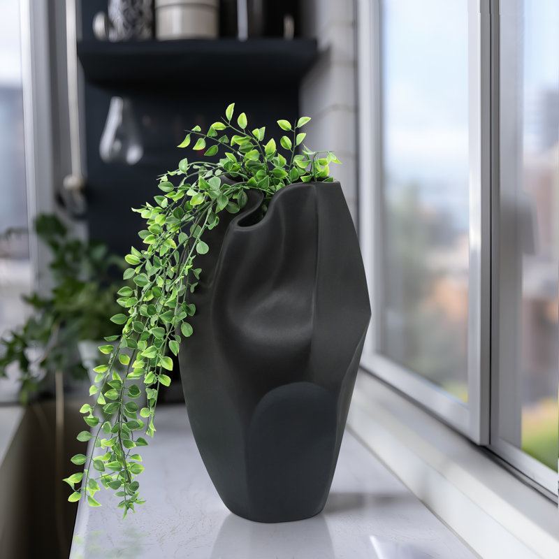 Vase en grès et céramique moderne - Décoration sculpturale pour la décoration contemporaine, H 14 po x l 8 po x P 8 po, Noir