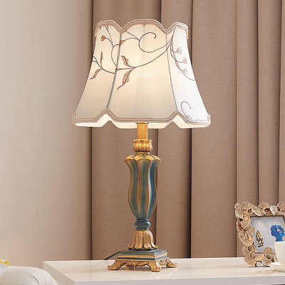 Luxury And Retro American Classical Desk Lamp
