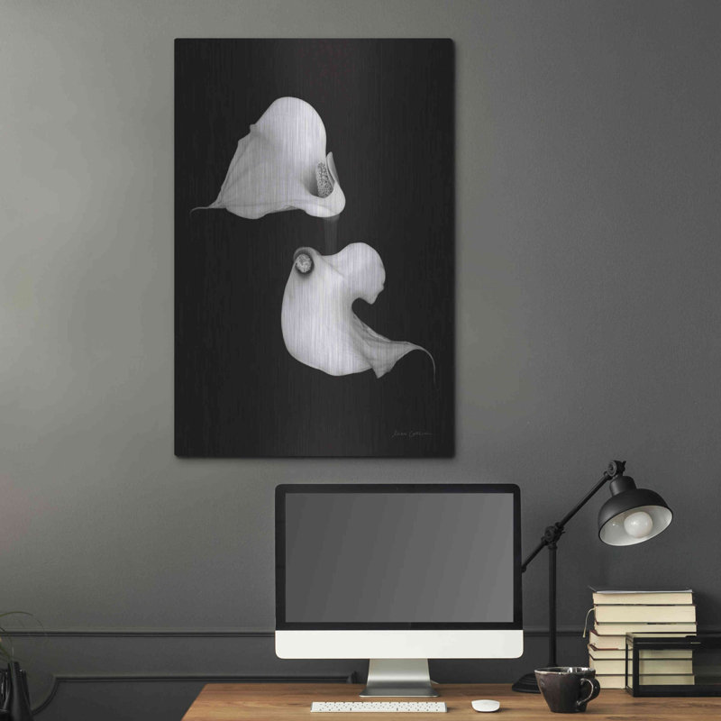 «Elegant Calla II» par Elise Cattera «Elegant Calla II» par Elise Catterall, H 36 po x l 24 po