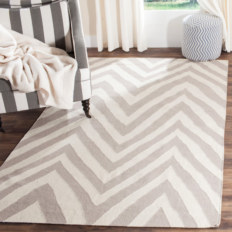 Chevron Wool Hand Woven Area Rug, Rectangle 91 x 152cm