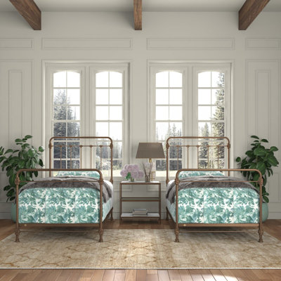 Picket Fence Iron Bed