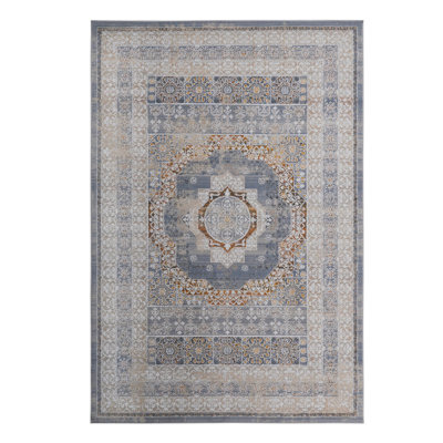 Lint-free, stylish, stain-resistant area rug