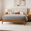 Grand lit plateforme en bois massif de style Mid-Century avec tête de lit tapissier Lunaris-2032750422