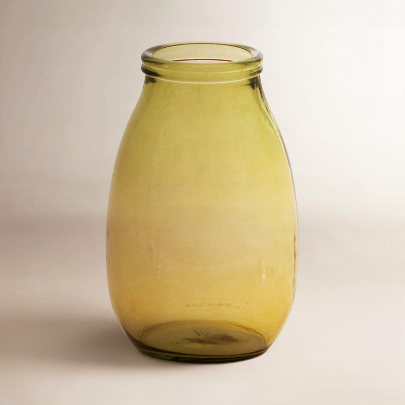 Materials: Glass Table Vase